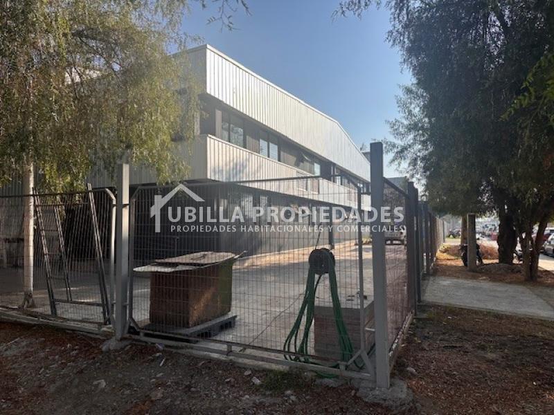 Arriendo de Arriendo Galpon Industrial  Pyme Nte  Lampa -  Faro Fairway - Lampa.